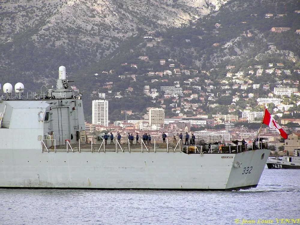 Arrivée à Toulon de la frégate canadienne Ville de Québec