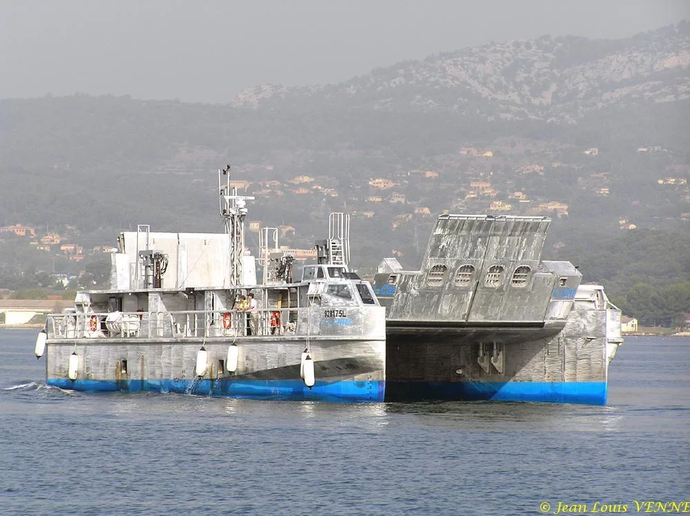 Le nouveau catamaran de débarquement de la CNIM