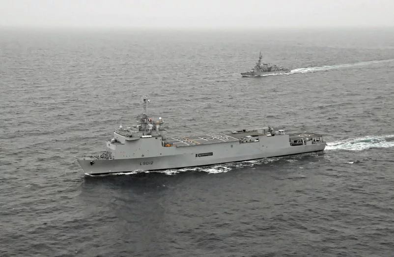 Le Siroco et une frégate ASM participent à SARMENT 09