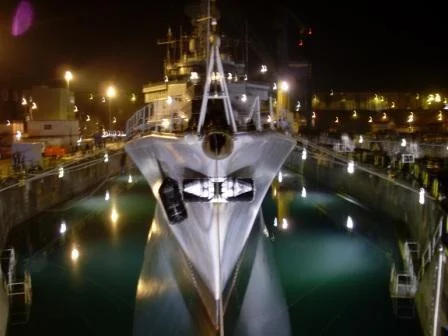 Bassin mis en eau, Tourville prêt à sortir