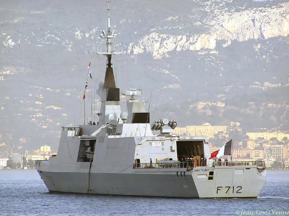 La frégate Courbet rentre du Liban