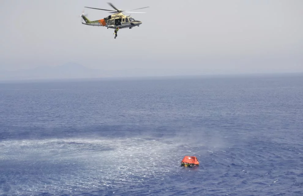 Un hélicoptère au secours de naufragés