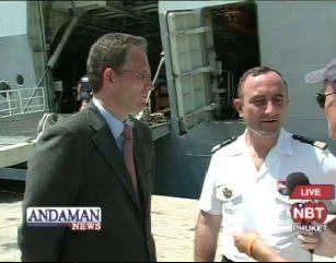 Entretien avec le commandant du Mistral à propos de l'aide aux victimes du cyclone