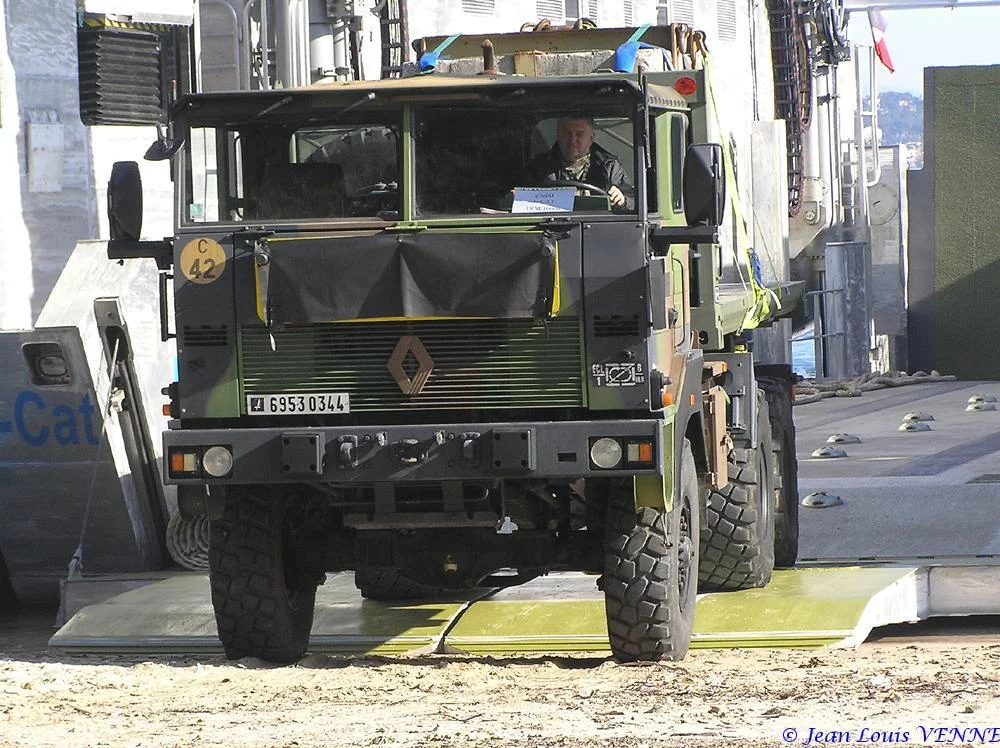 Premier plageage du L-CAT avec matériel roulant