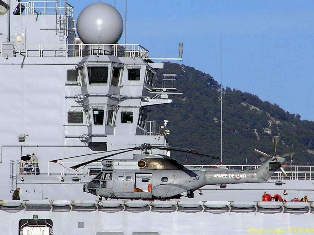 Retour du Mistral après la Journée de Présentation de la Marine