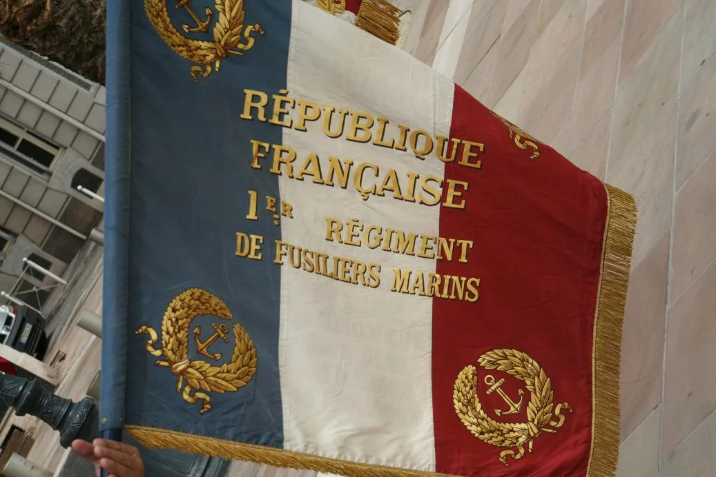 Le drapeau du 1er Régiment de fusiliers-marins