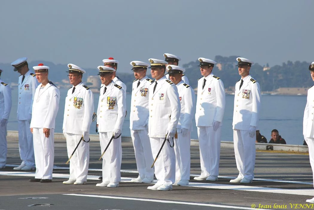 Prise de commandement du porte-avions Charles de Gaulle