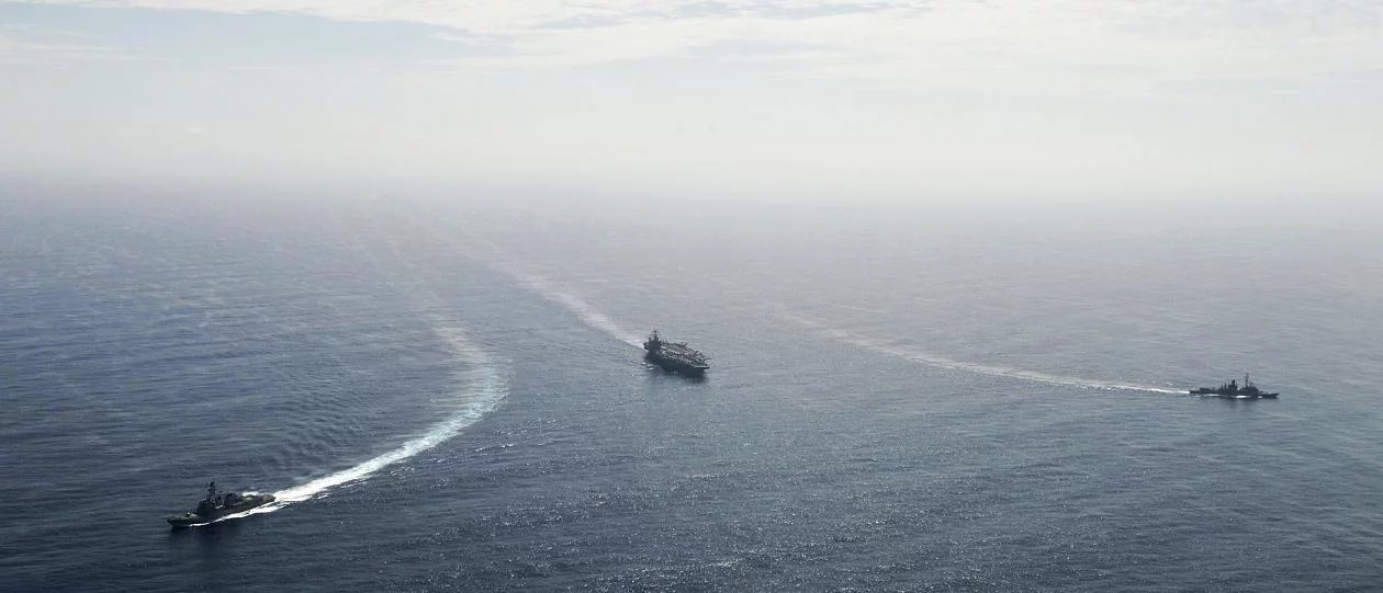 La frégate Jean Bart, le porte-avions USS Harry S. Truman et le destroyer USS Winston S. Churchill