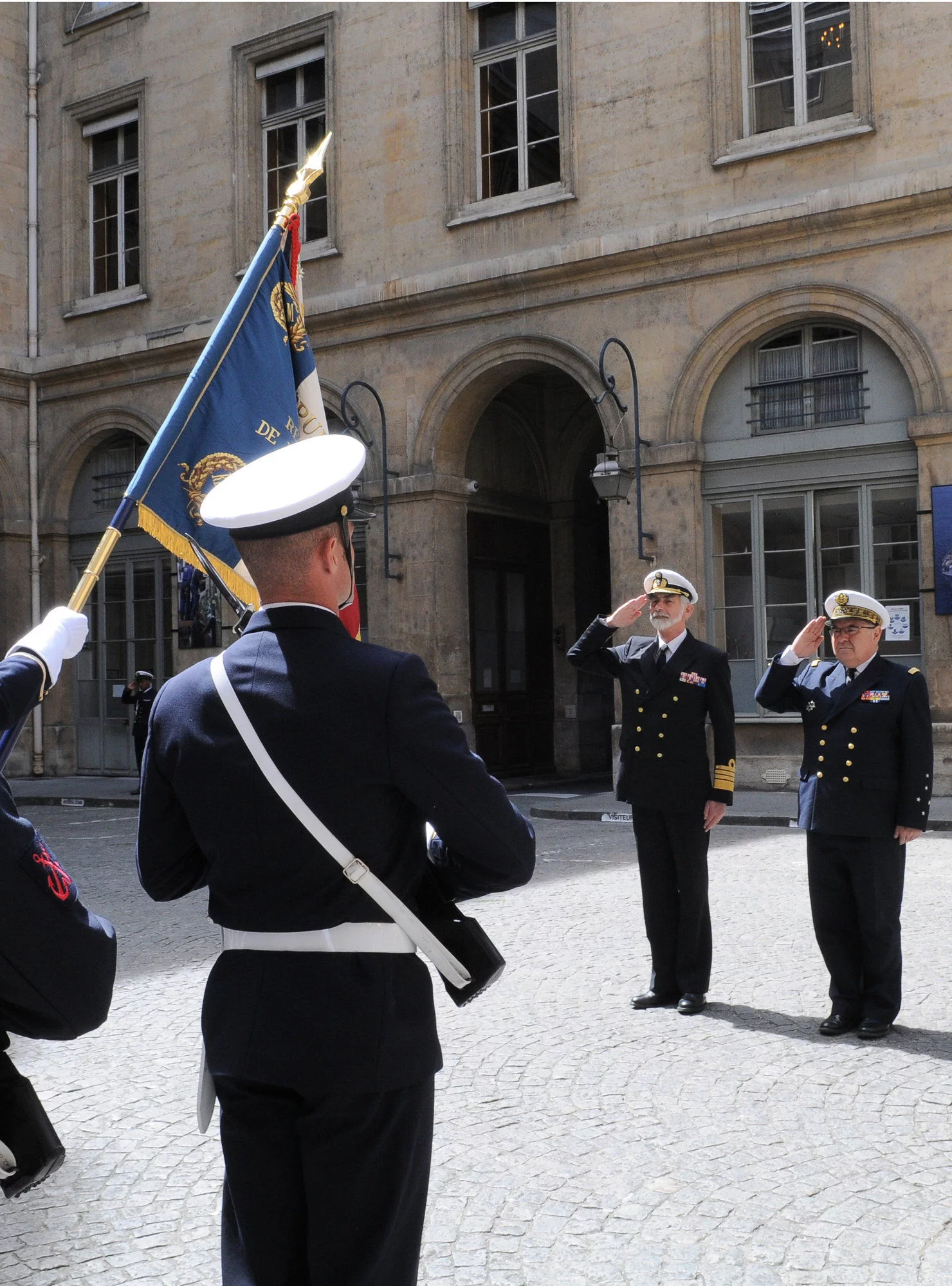 Le CEMM a reçu son homologue portugais à l’hôtel de la Marine