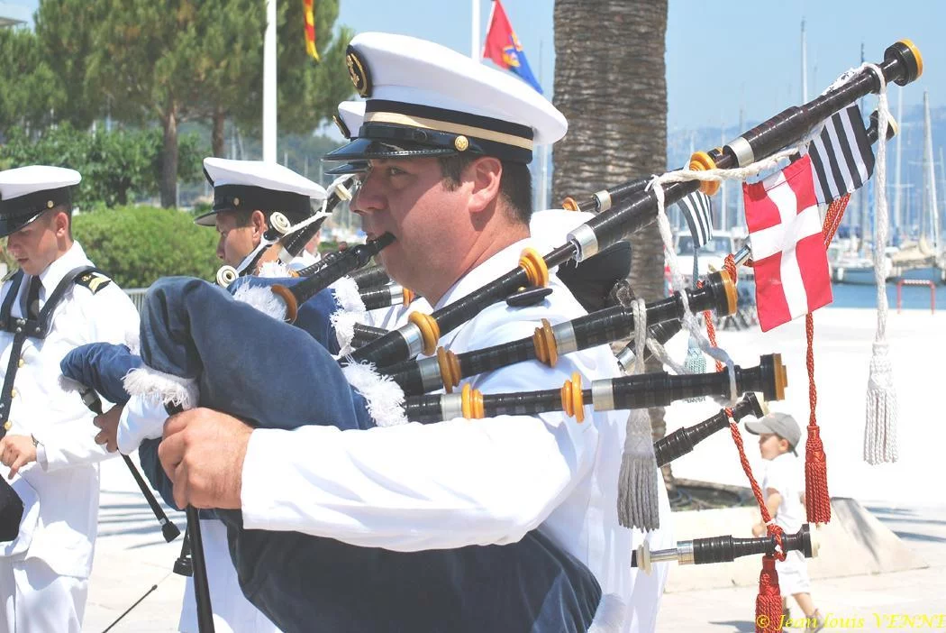 Le bagad du CIN St-Mandrier