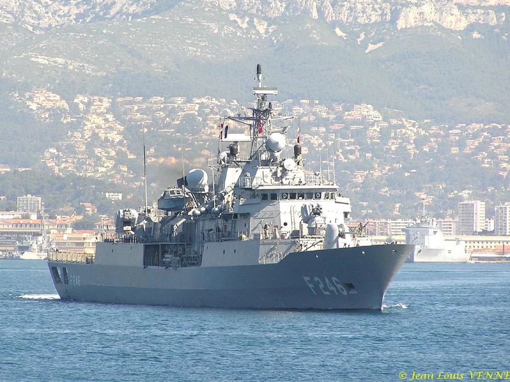 La Force de l’OTAN « SNMG2 » en escale à Toulon