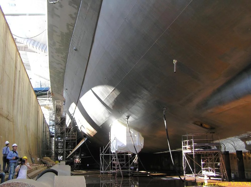 La seconde hélice du porte-avions