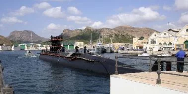 Le Tramontana, Ã  côté de la rampe du club nautique