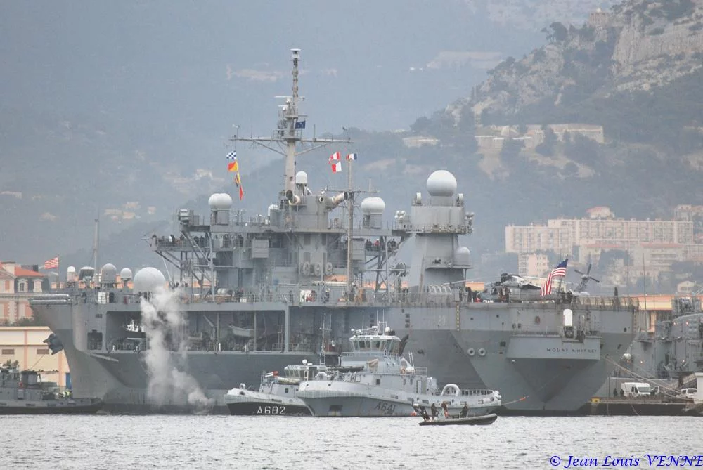 Départ de Toulon de l’USS Whitney