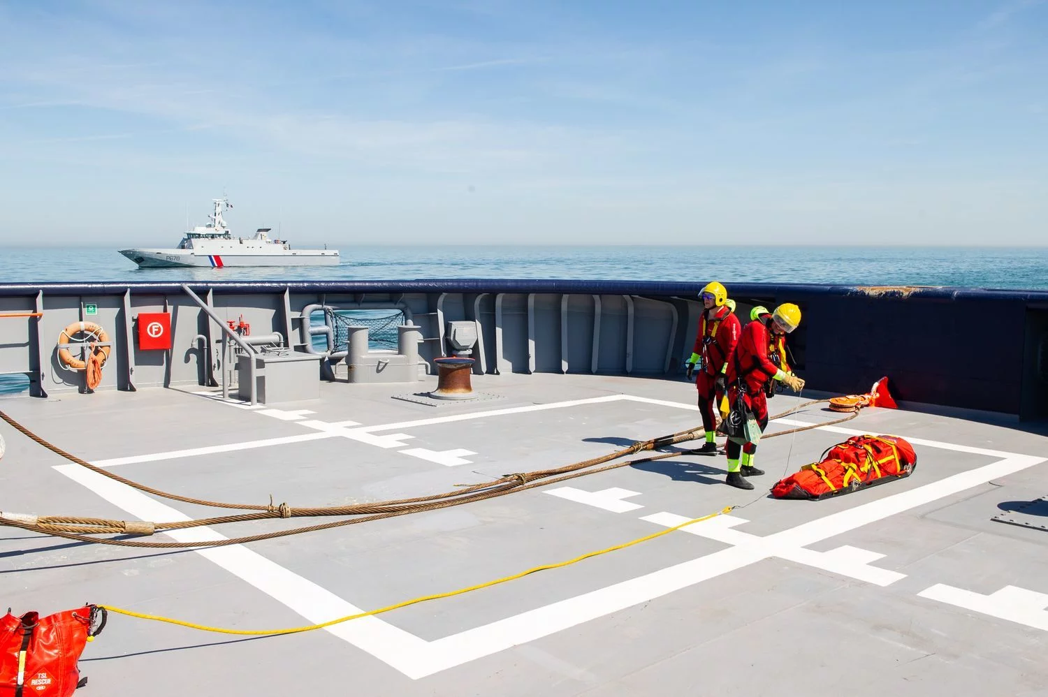 Préparation de l'hélitreuillage d'un blessé
