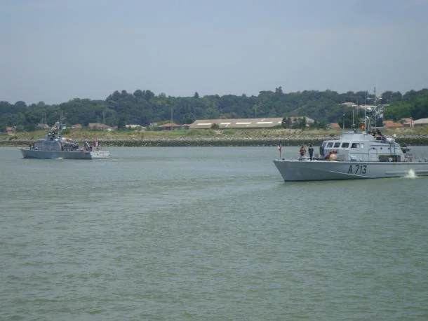 Les patrouilleurs Athos et Aramis