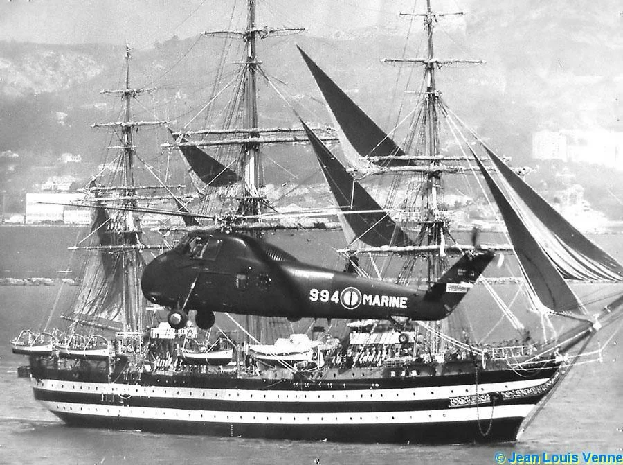 L'Amerigo Vespucci devant St Mandrier en 1978