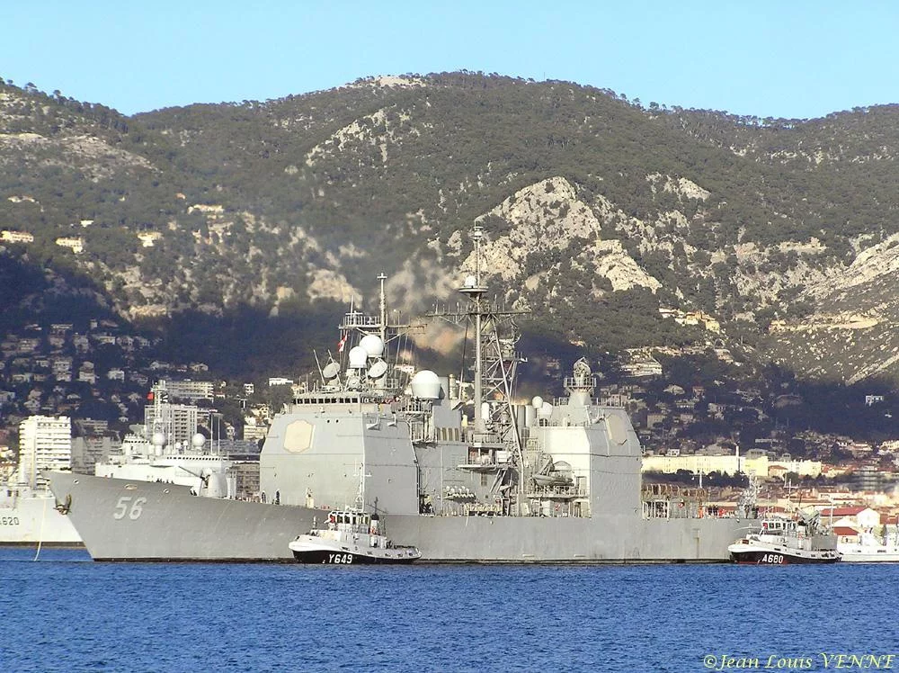 Le San Jacinto arrive Ã  Toulon