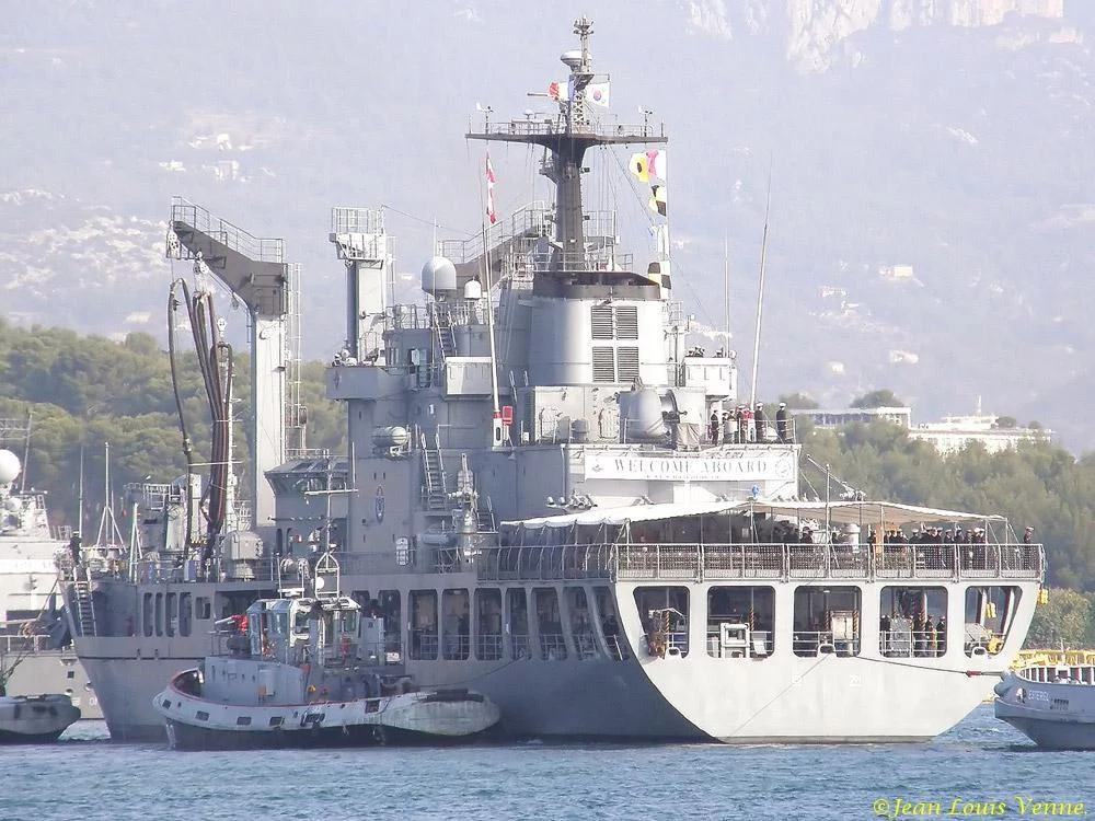 Le pétrolier-ravitailleur HWACHEON