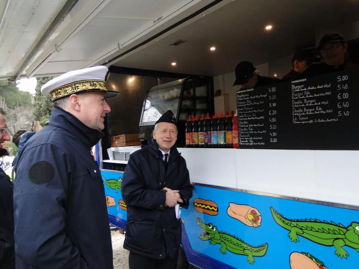 Un food-truck sur la base navale de Toulon