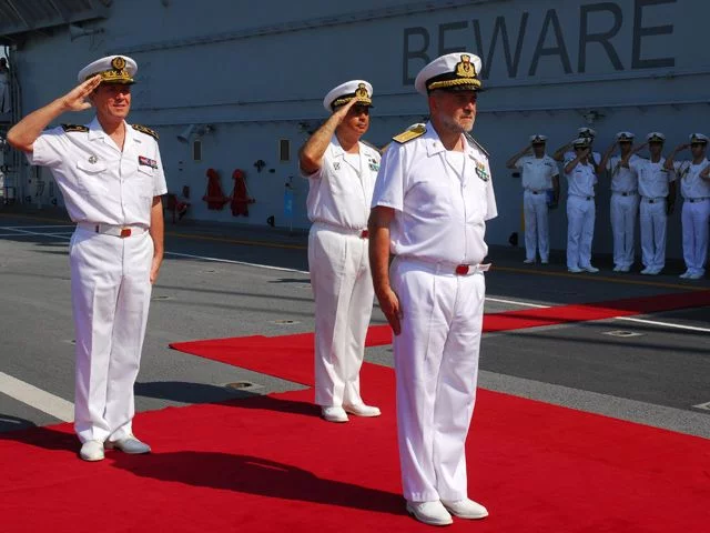 Les amiraux Gaudiosi, Kerignard et Mantelli