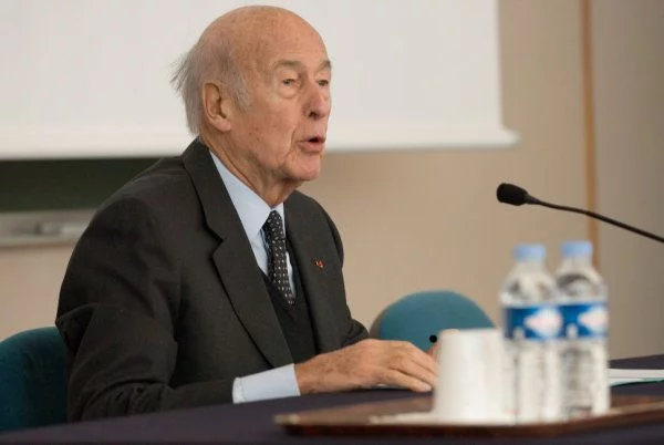 Conférence de l’ancien président de la République Ã  l’Ecole navale