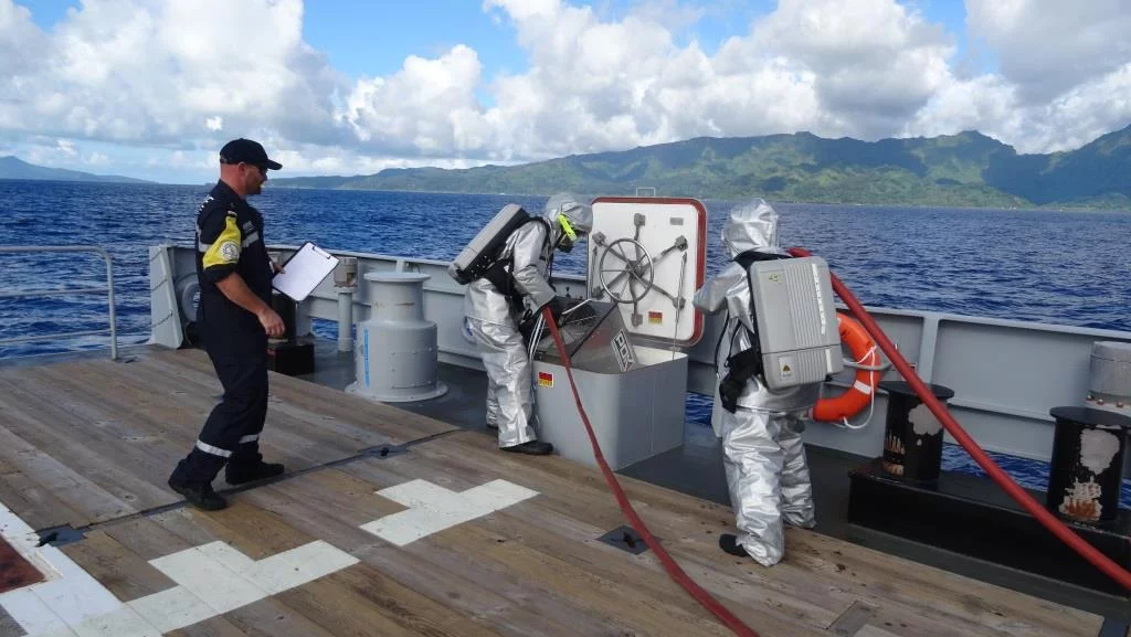 Exercice incendie sur le pont du Bougainville