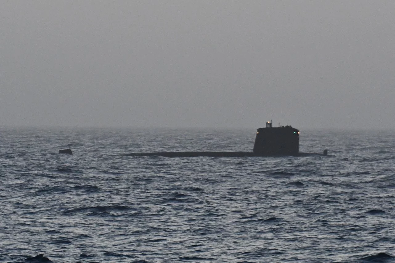 Un sous-marin nucléaire d'attaque en surface