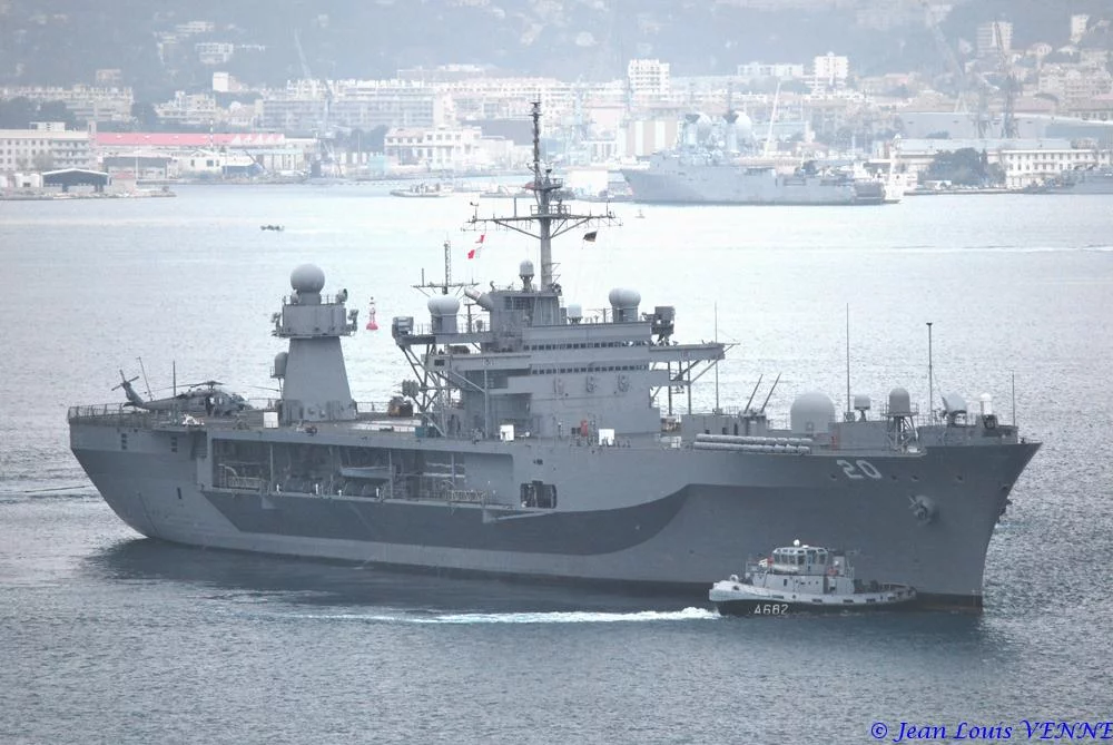 Départ de Toulon de l’USS Whitney