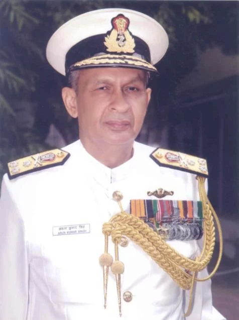 Le vice-amiral A. K. Singh