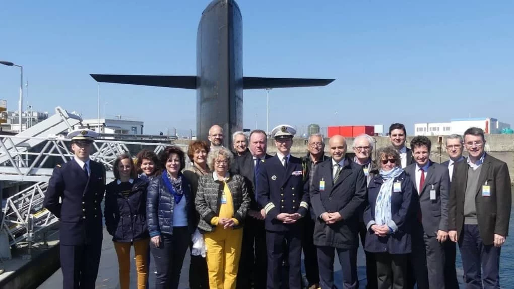 La délégation du département sur le pont du Terrible