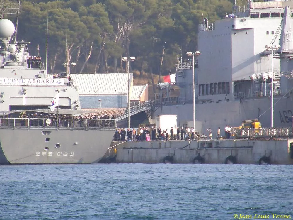 Le pétrolier-ravitailleur HWACHEON