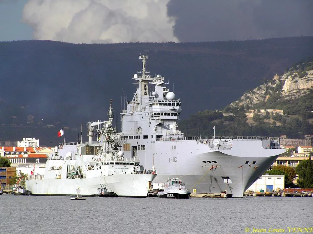 Arrivée à Toulon de la frégate canadienne Ville de Québec