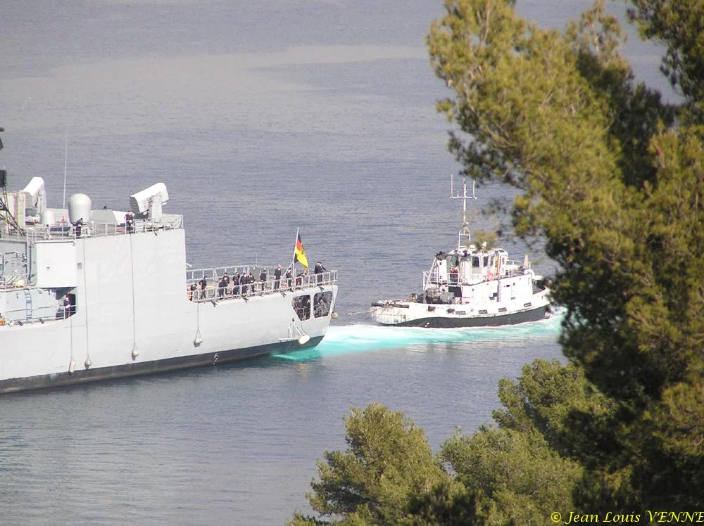 La frégate allemande Emden à Toulon