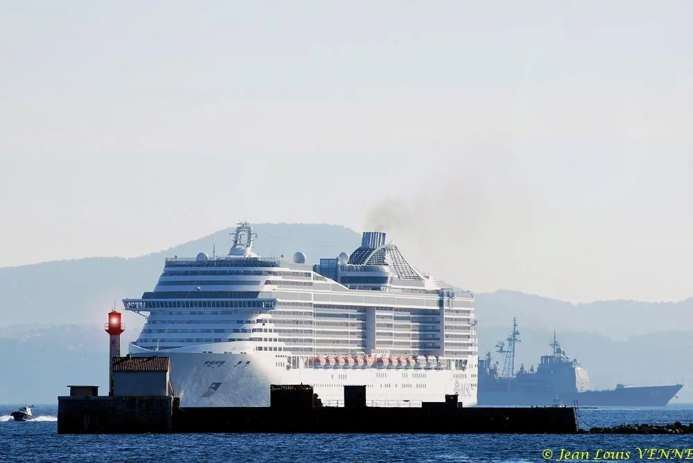 Escale surprise du MSC Fantasia à La Seyne sur Mer