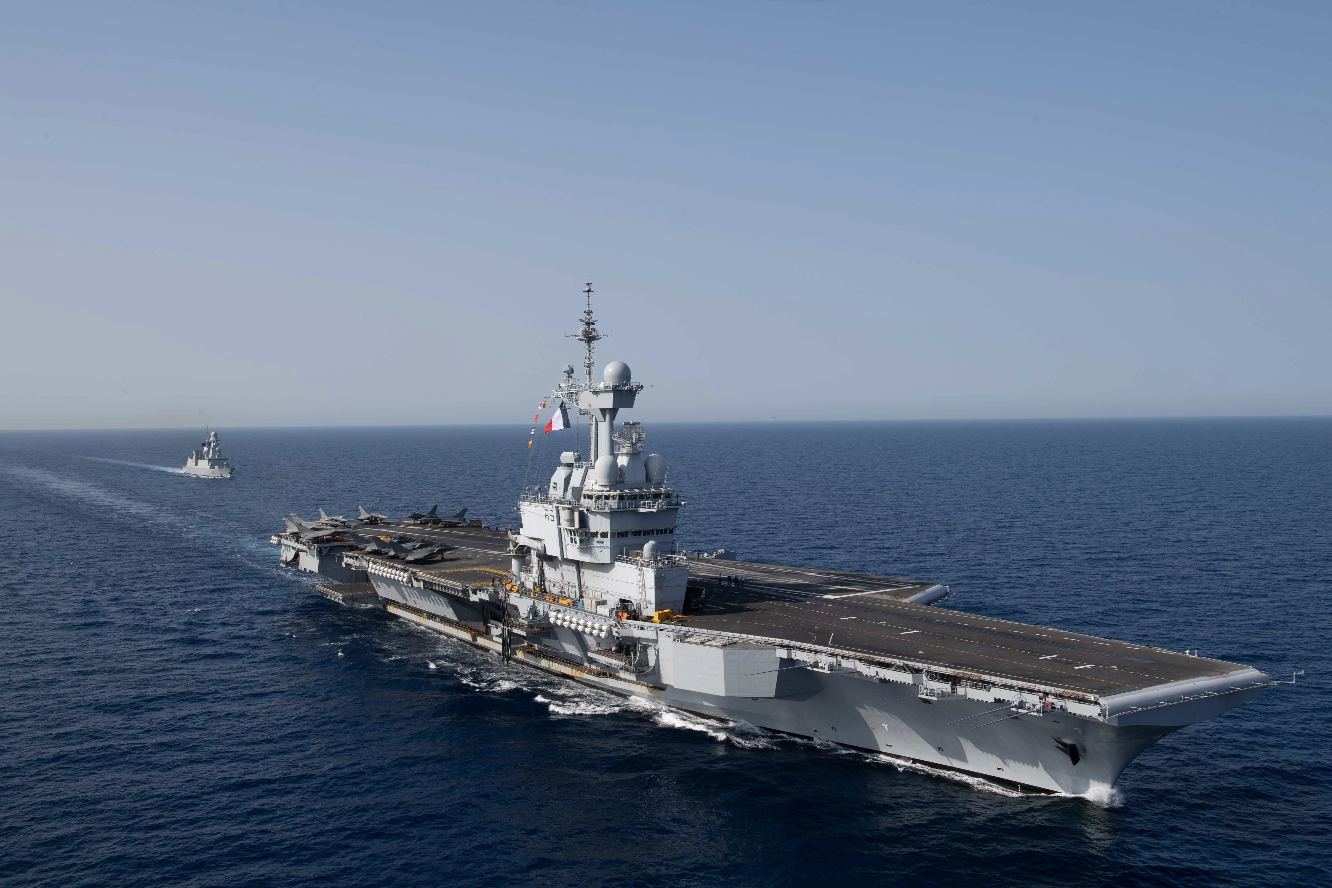 Le porte-avions Charles de Gaulle