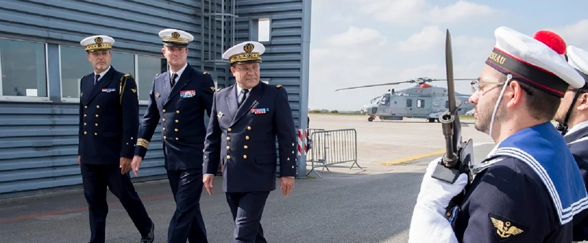 L’amiral Prazuck, CEMM, visite la BAN Landivisiau 