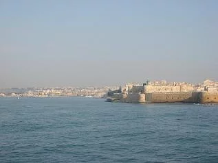 L'entrée du port de Syracuse