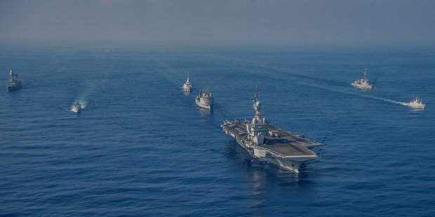 Entrainement franco-égyptien autour du Charles de Gaulle